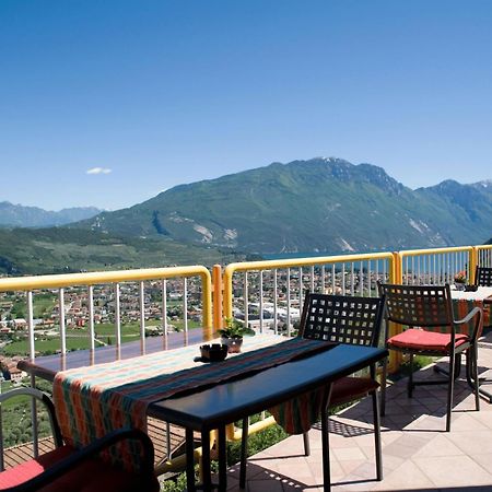 Albergo Deva Рива-дель-Гарда Экстерьер фото