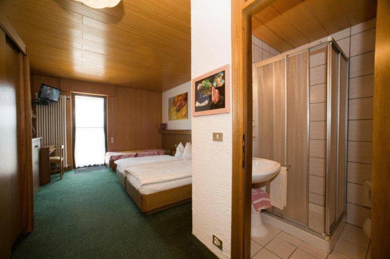 Albergo Deva Рива-дель-Гарда Экстерьер фото