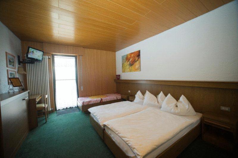 Albergo Deva Рива-дель-Гарда Экстерьер фото